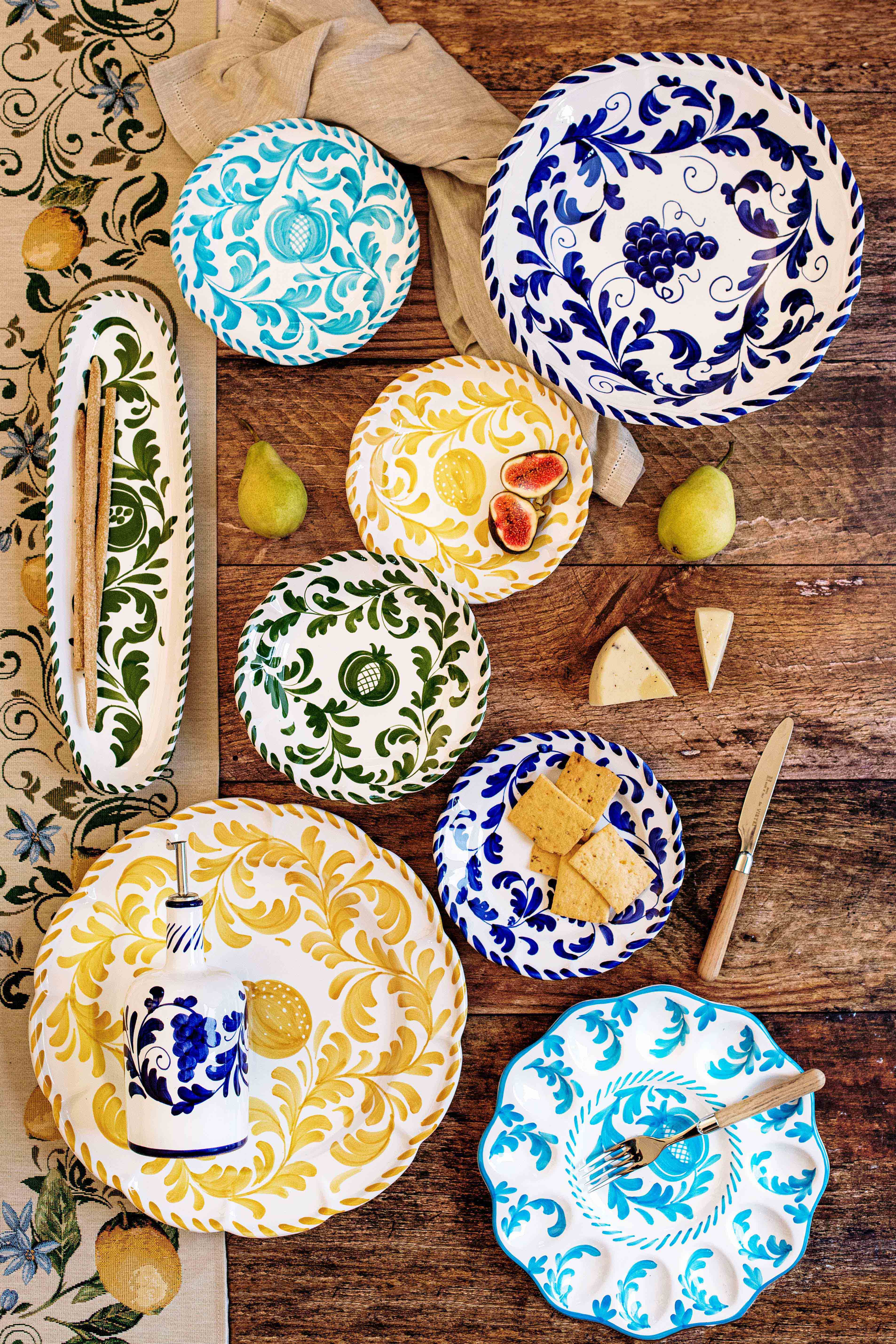 Arezzo Aqua Egg Platter | VIETRI