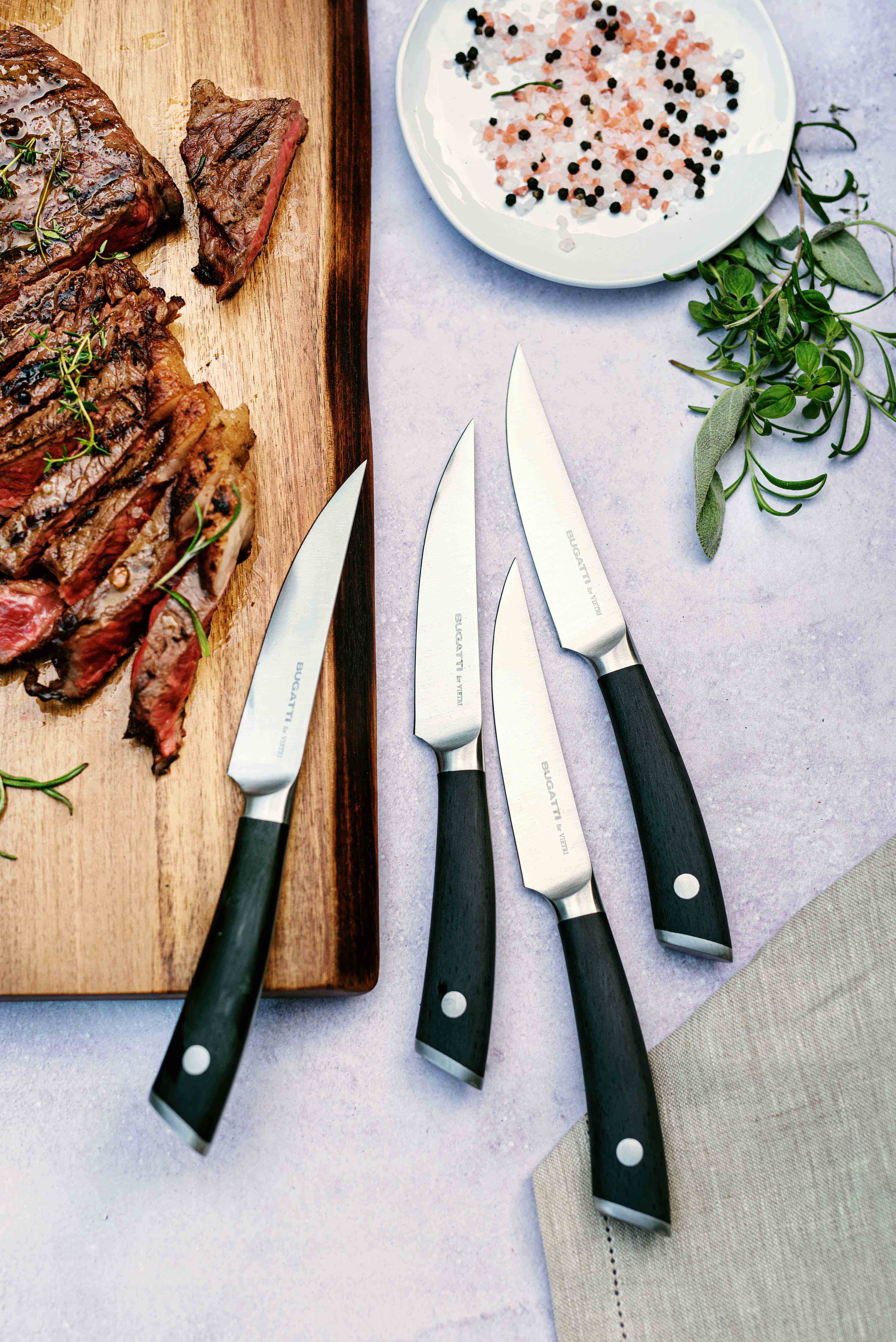 Coltelli Black Steak Knives - Set of 4 | VIETRI