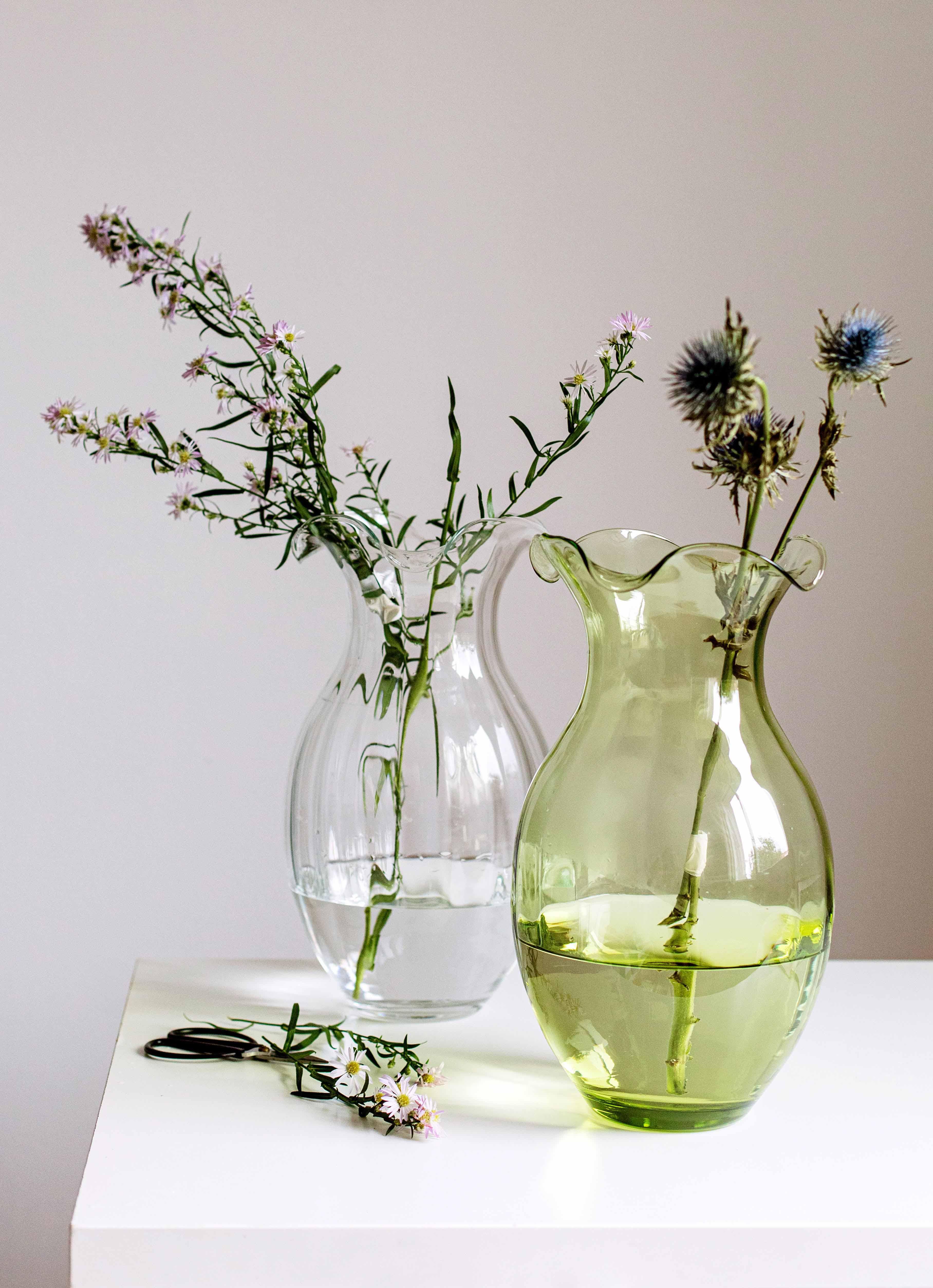 Hibiscus Glass Vertical Fluted Large Vase | VIETRI