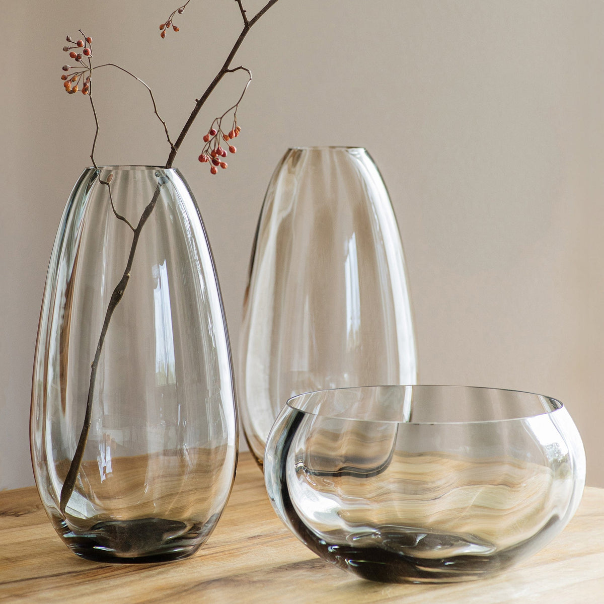 Bolla Glass Gray Pleated Centerpiece