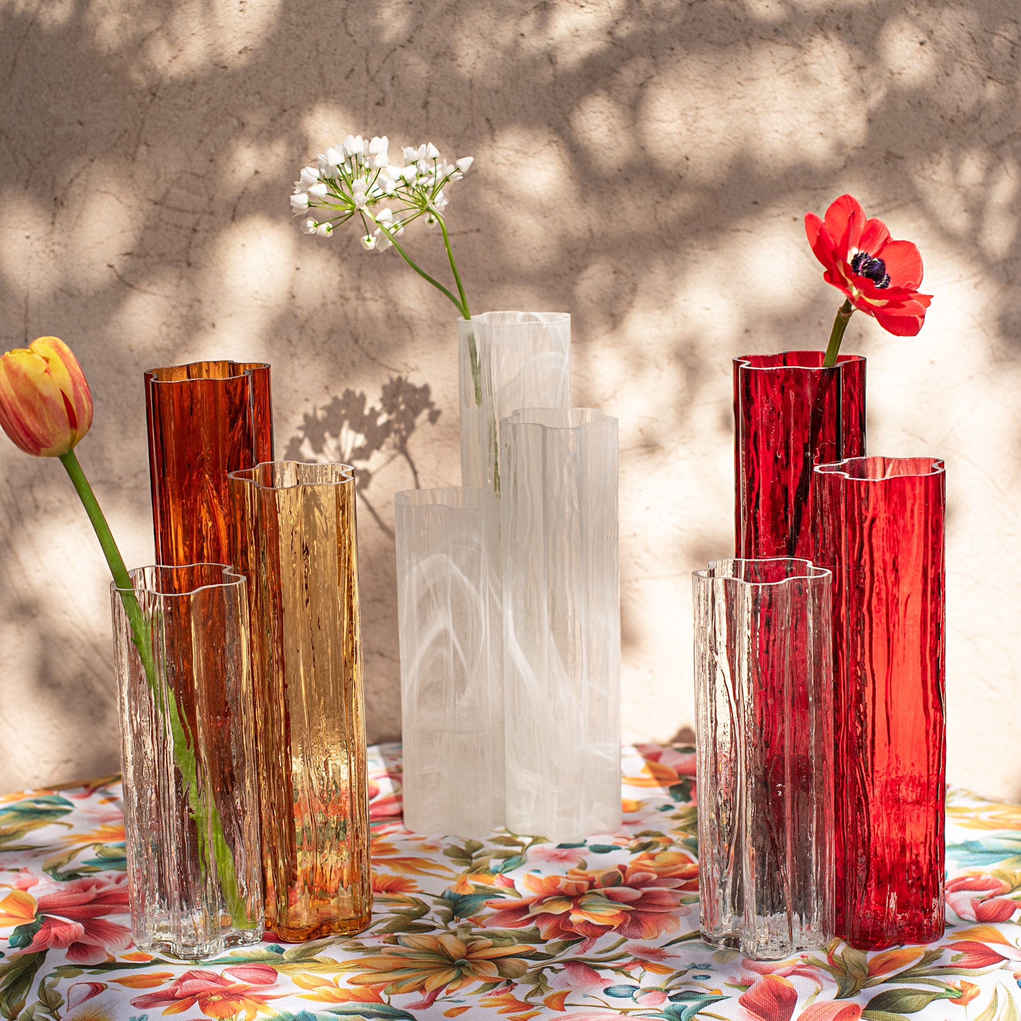 置物 Birbira flower vase Flora Glass Amber Vase – VIETRI