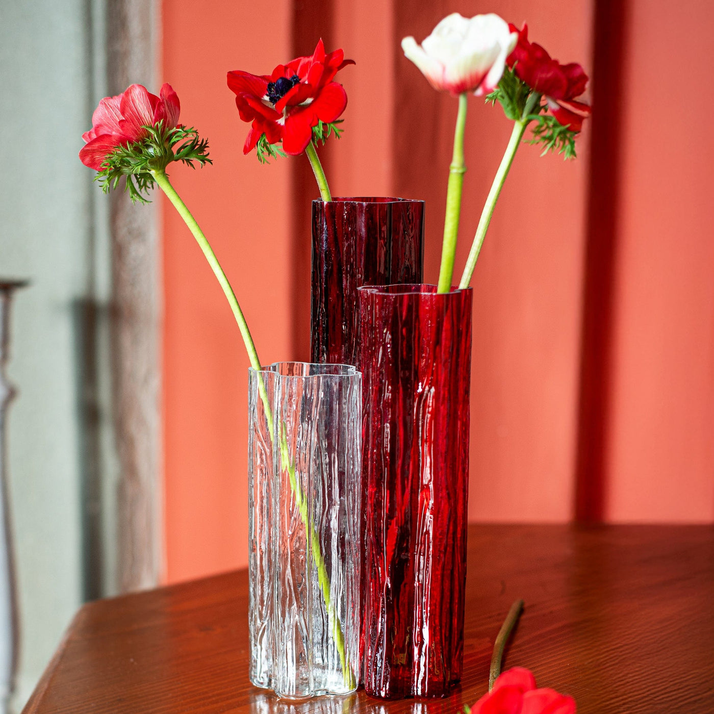 Flora Glass Red Vase
