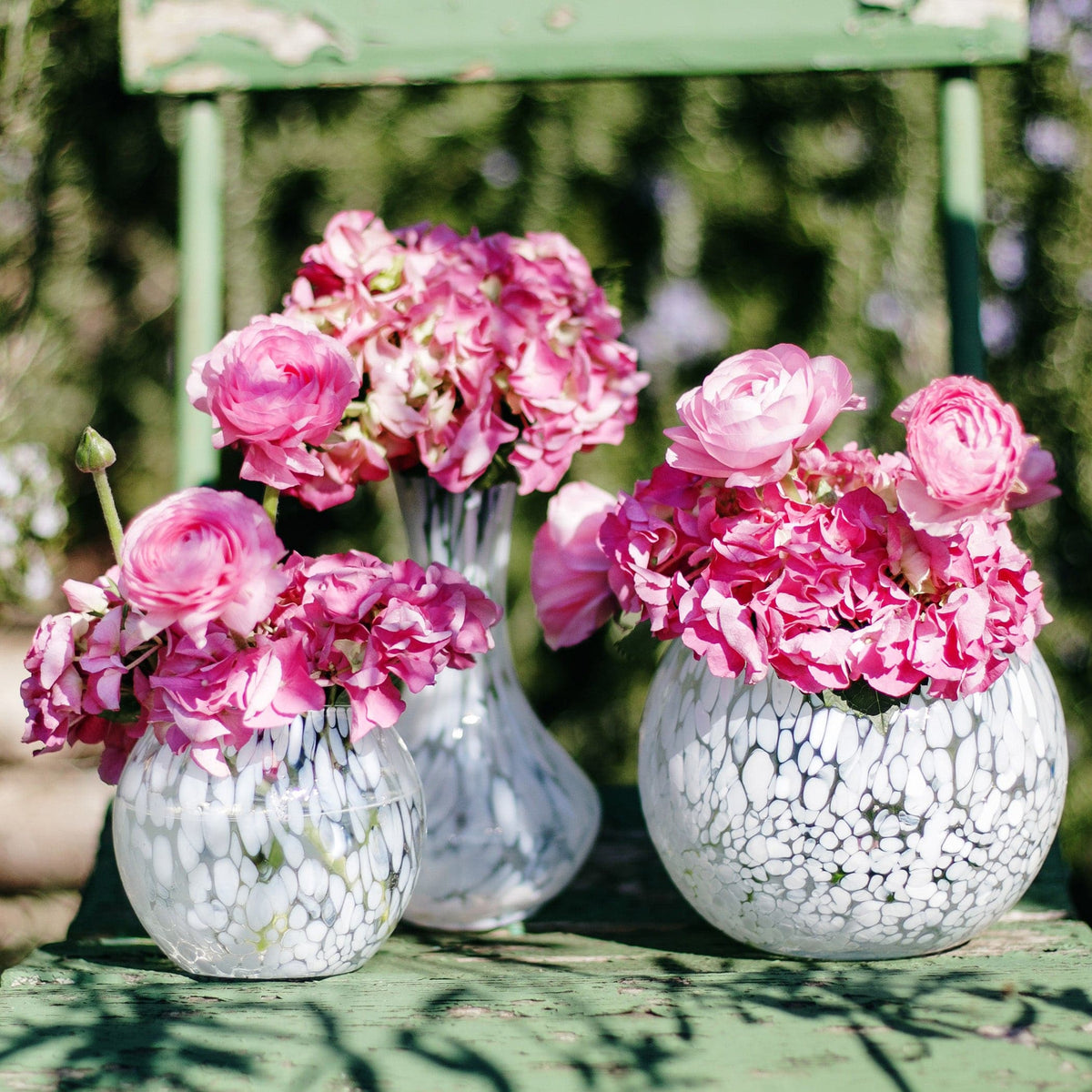 VIETRI Nuvola White Small Round Vase