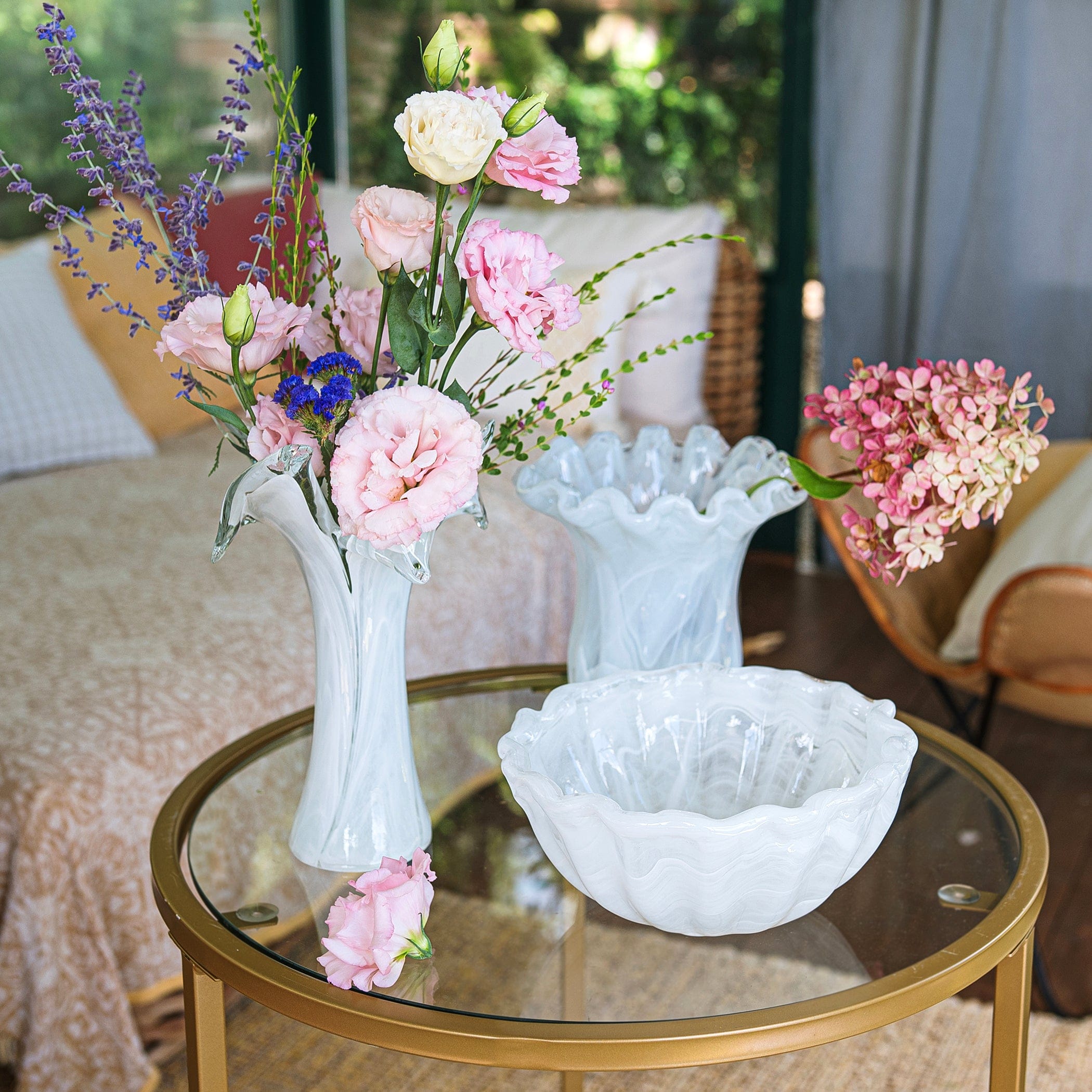 Onda Glass White Small Tulip Vase – VIETRI