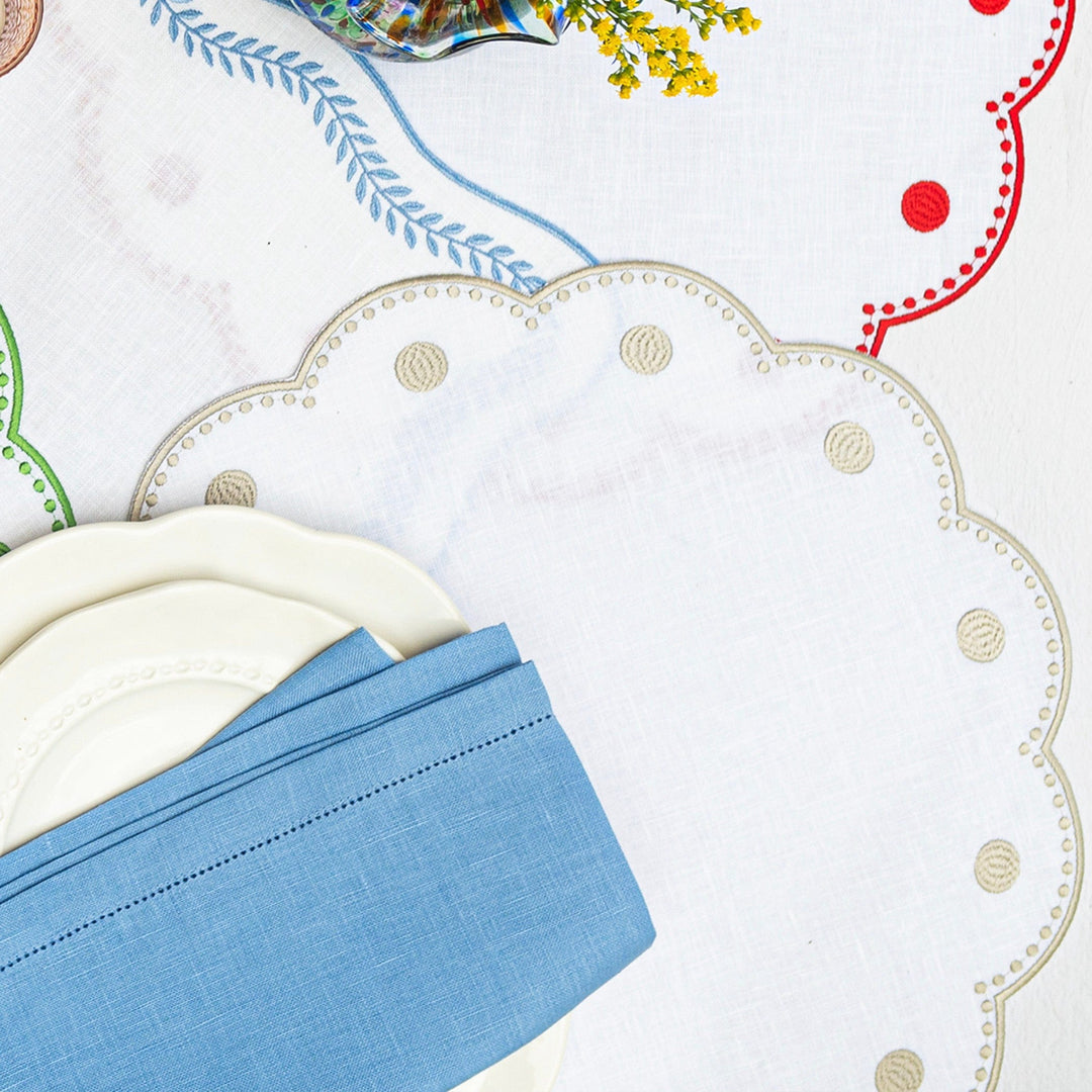 Tessuti White Round Placemats with Natural Dots - Set of 4