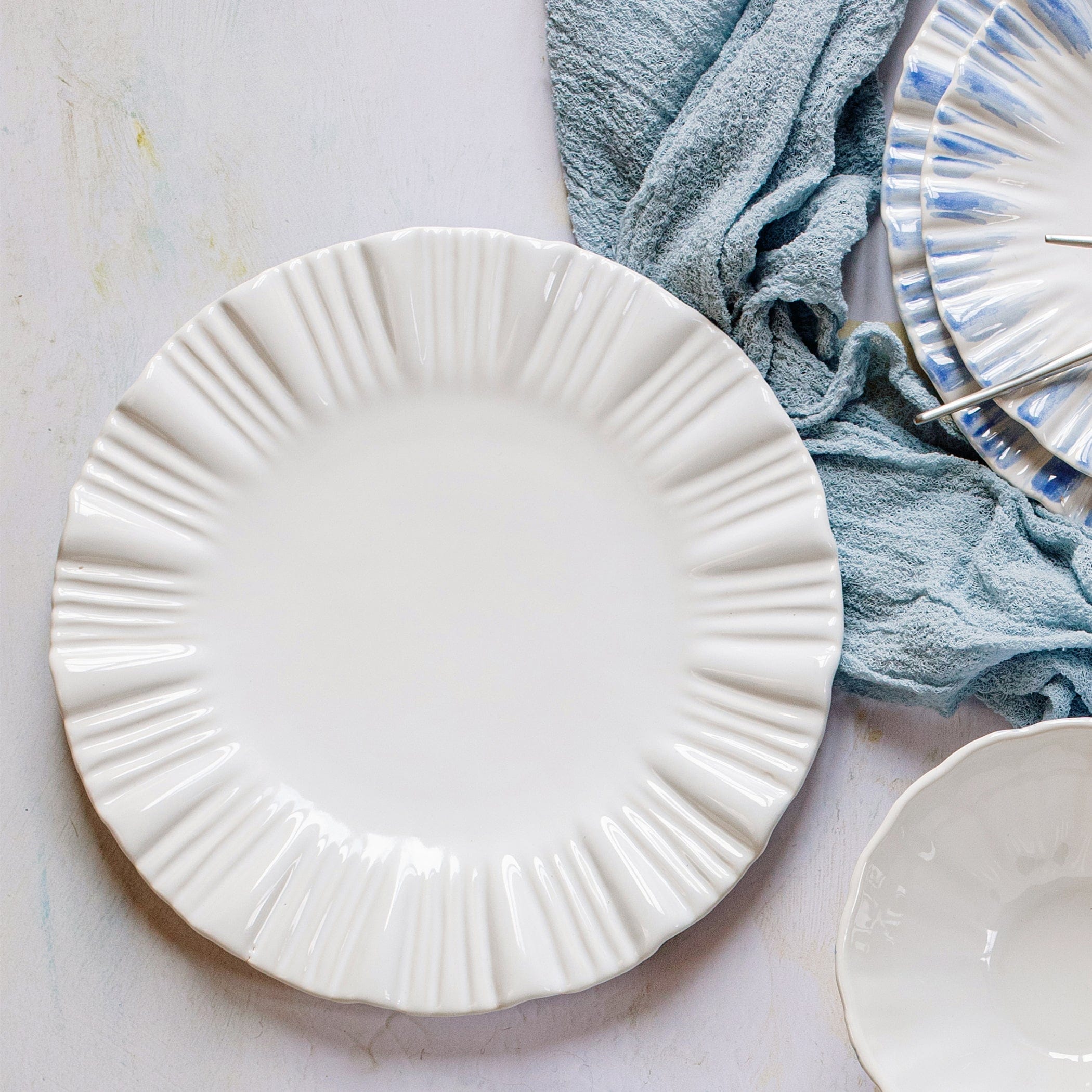 Bari White European Dinner Plate – VIETRI