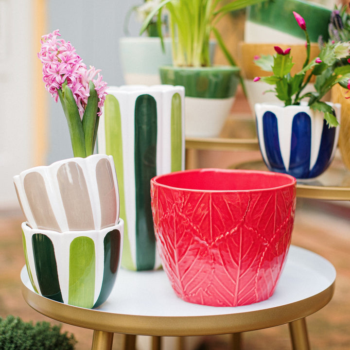 Viva Garden Red Embossed Leaves Cachepot