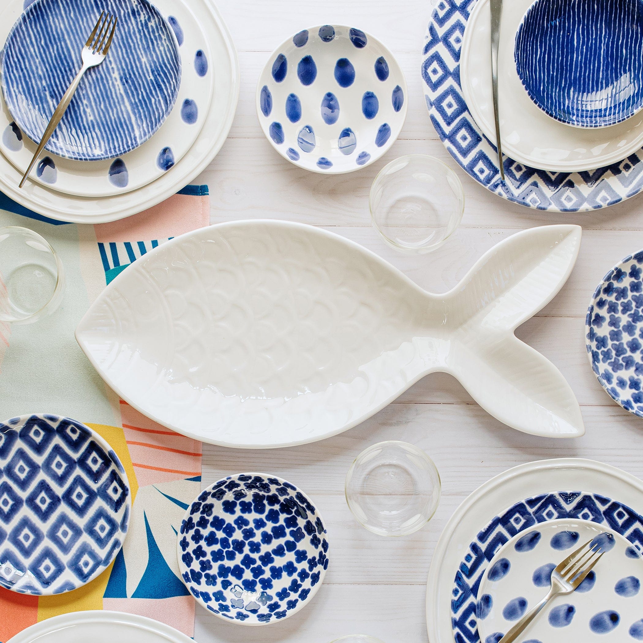 Santorini Large White Figural Fish Platter – VIETRI