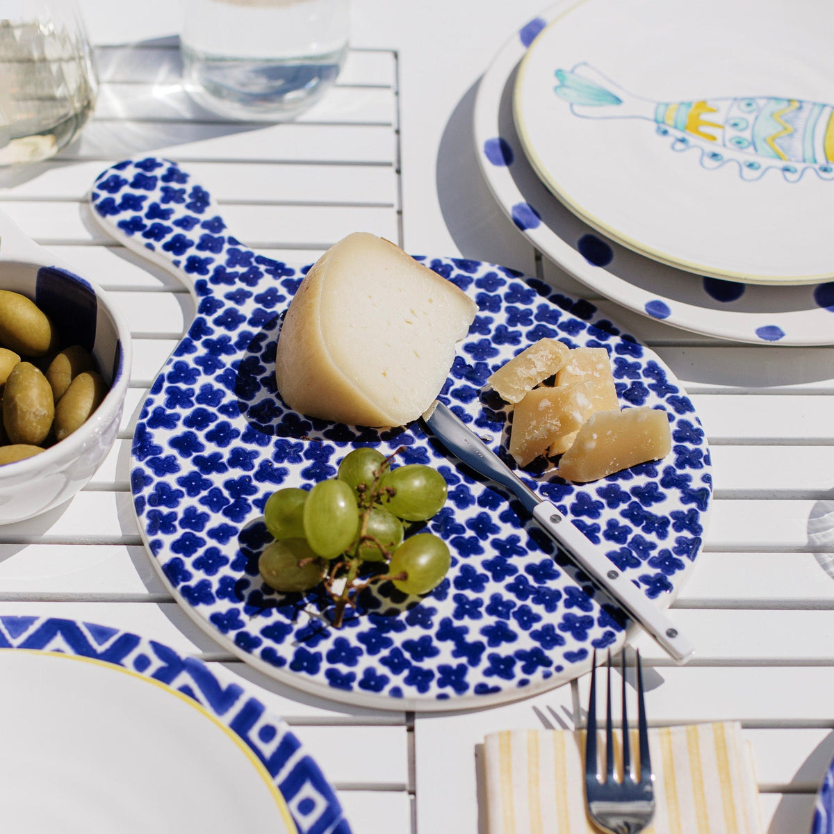 Santorini Flowers Round Cheese Board