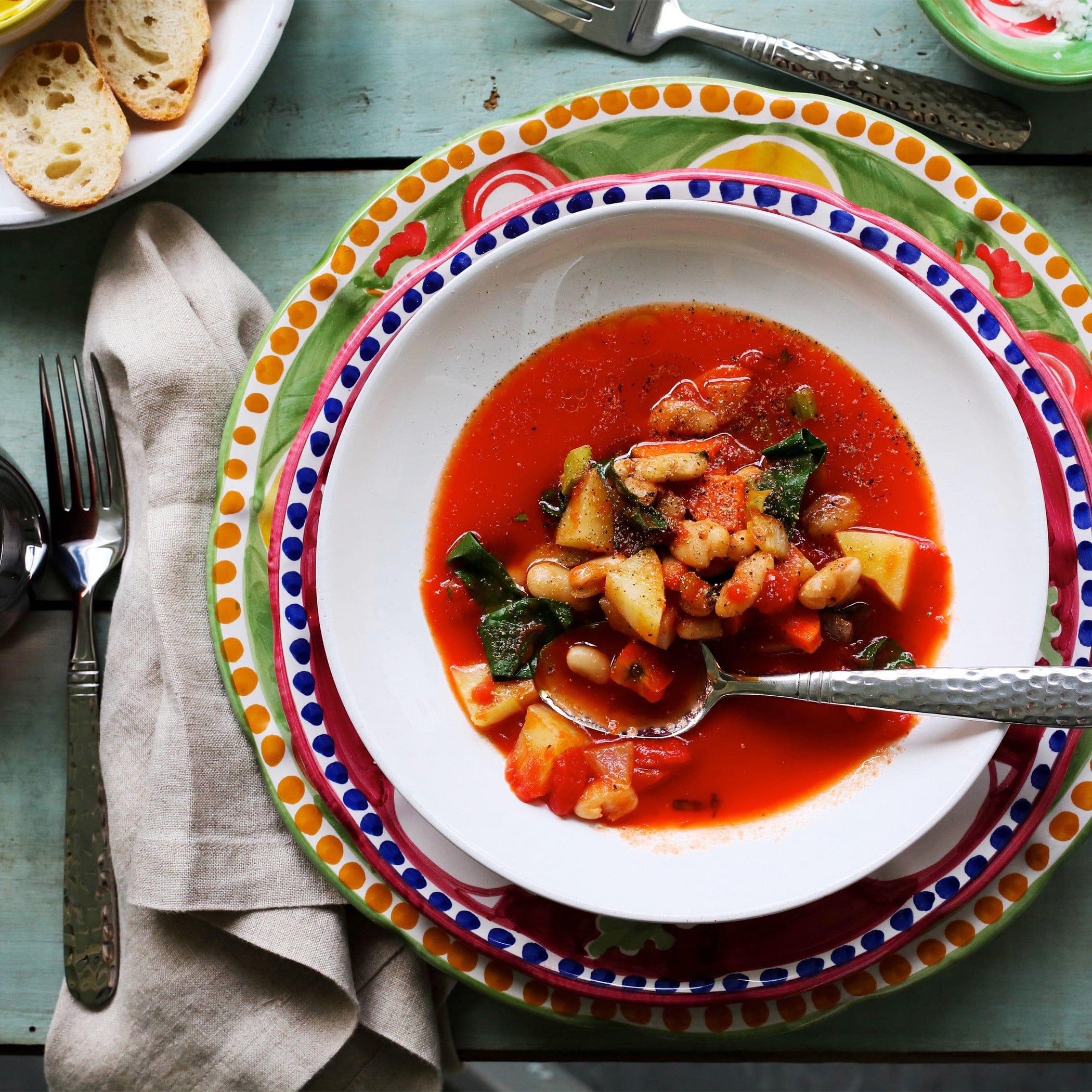 Campagna Gallina Dinner Plate – VIETRI