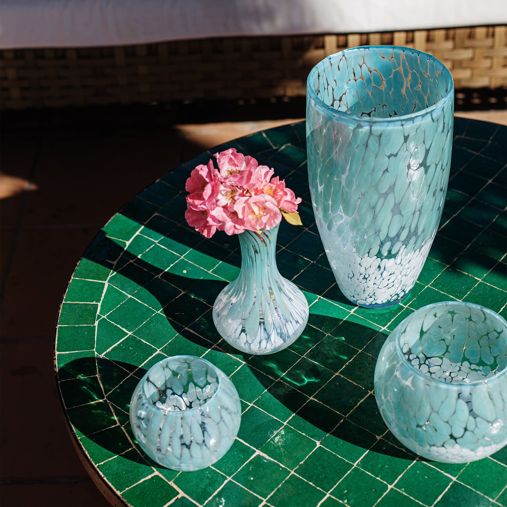Nuvola Light Blue and White Small Fluted Vase – VIETRI