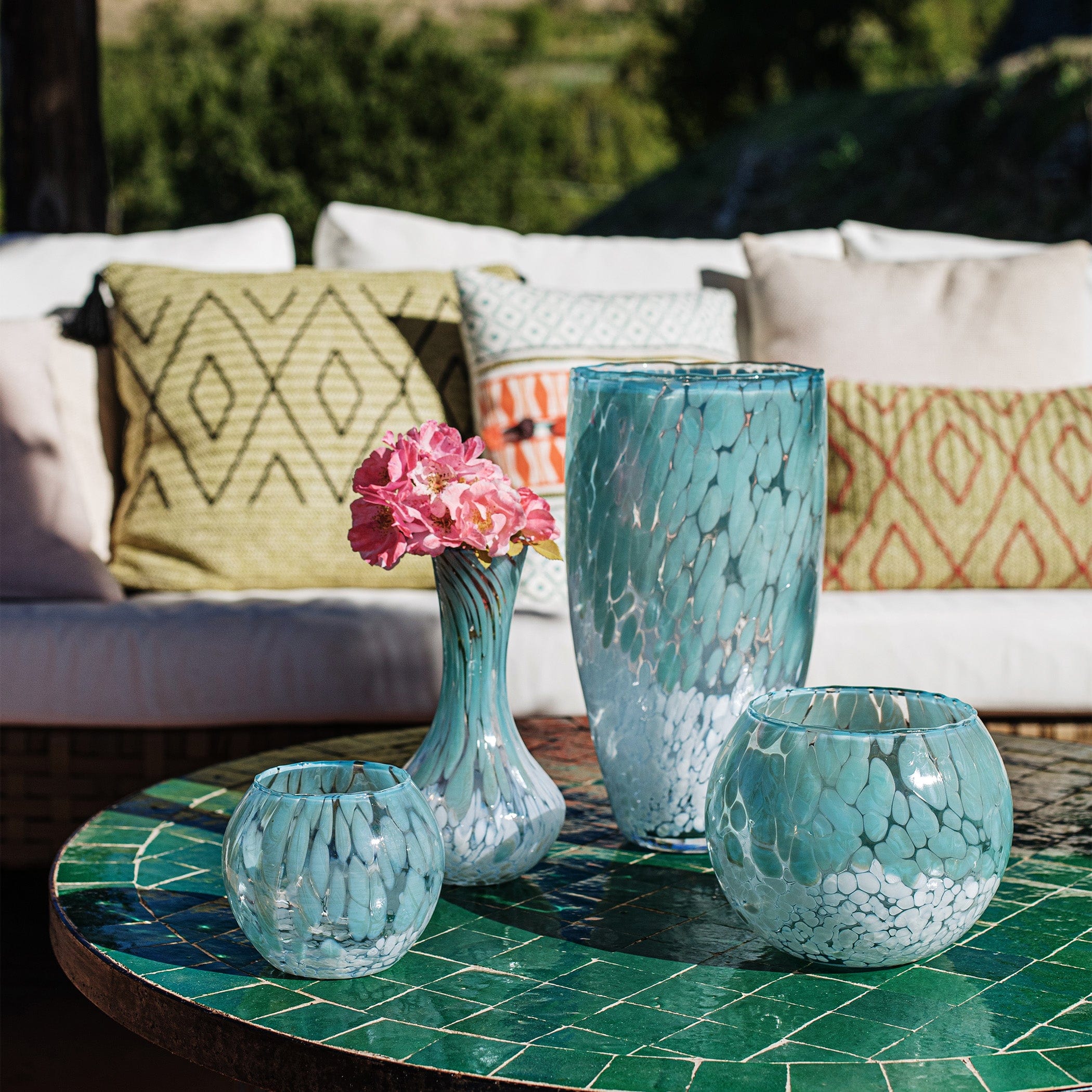 Nuvola Light Blue and White Small Fluted Vase – VIETRI